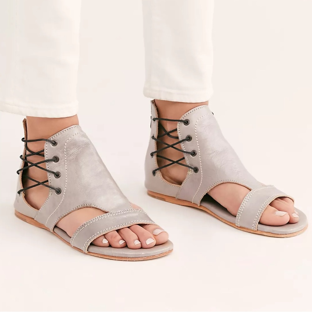 Bed|Stu Australia Boot Sandals